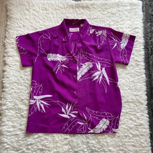 VINTAGE: Rainbow Paradise 70s Hawaiian shirt with feather pattern - size small